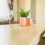 Sea Breeze Lodge *