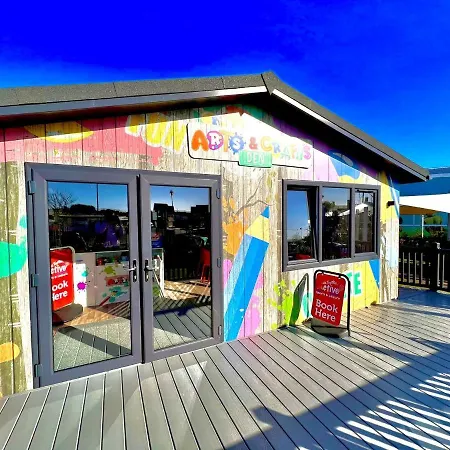 Sea Breeze Scarborough