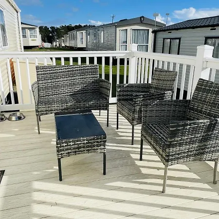 Sea Breeze Scarborough