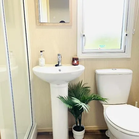 Sea Breeze Scarborough